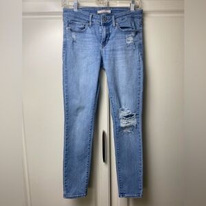 Levi’s, 711 Skinny,Size 27,Women’s,one button zipper closure,5 pocket,distressed